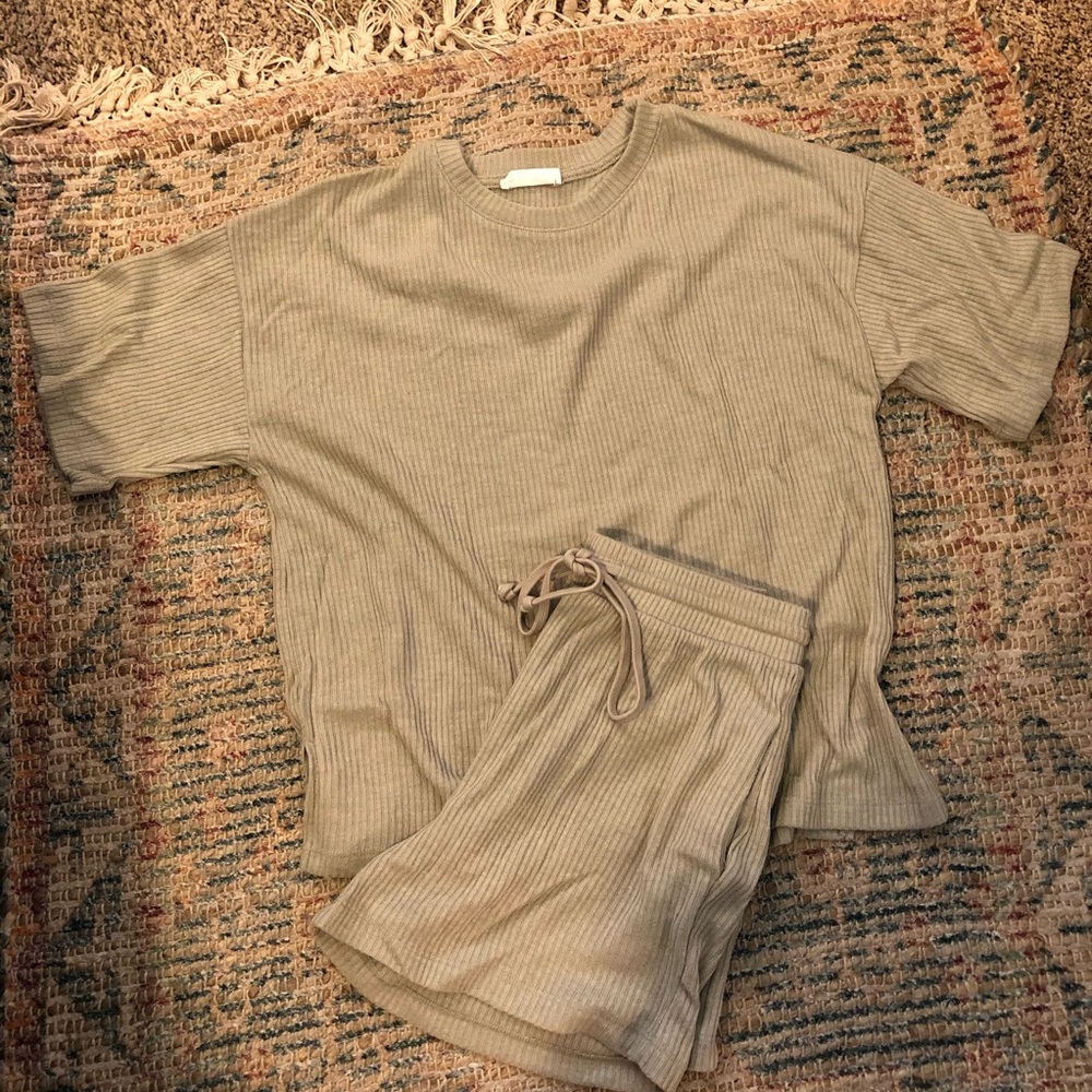 Luca and Grae Lounge Set